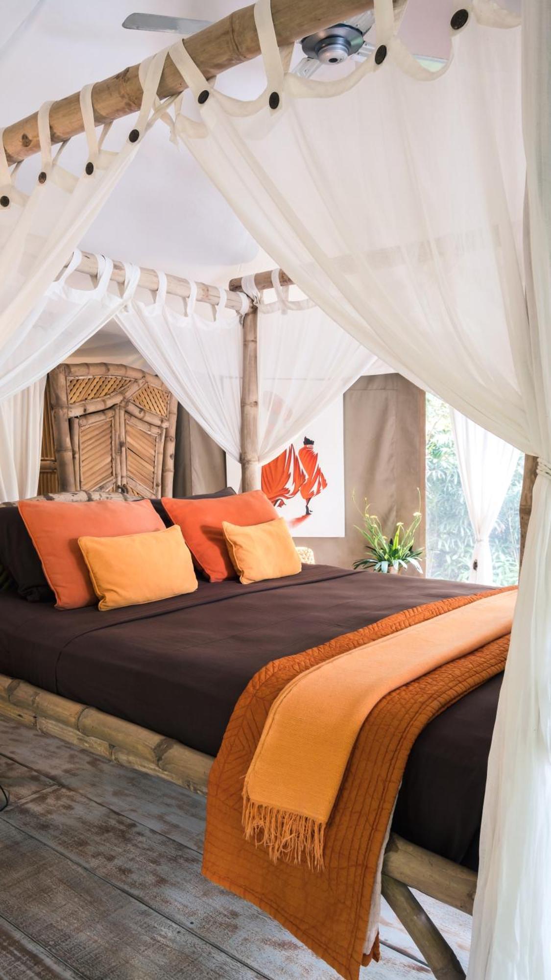 Sandat Glamping Tents Luxe tent 4*
