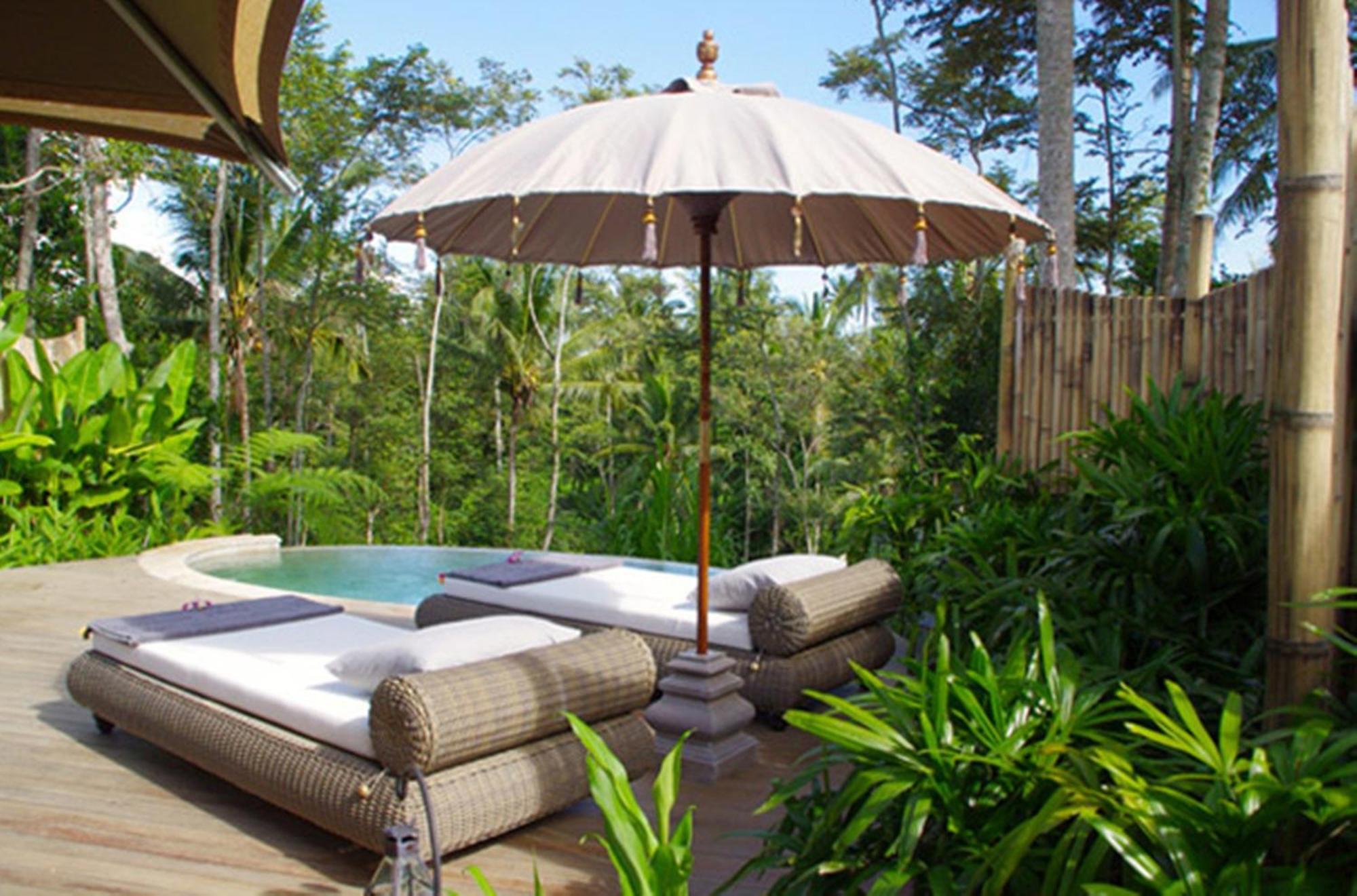 Luxe tent Sandat Glamping Tents 4*