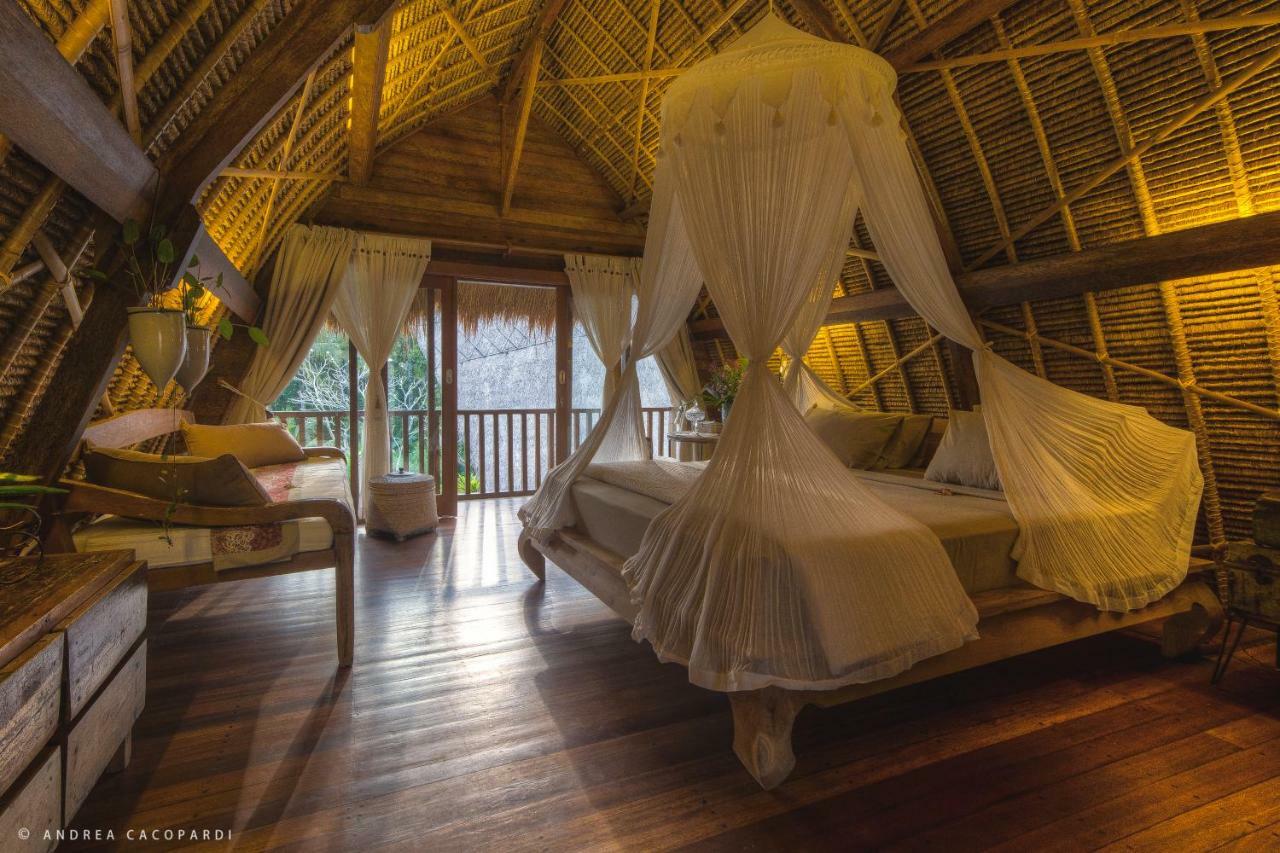 Luxe tent Sandat Glamping Tents 4*